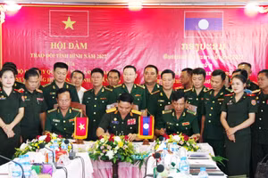 Lực lượng vũ trang 3 tỉnh ký kết ghi nhớ về các hoạt động bảo vệ biên giới.