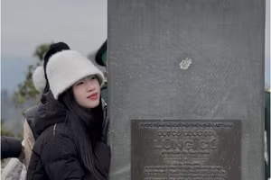 Có ai nhận ra cô gái xinh đẹp này là tiền vệ Thanh Nhã?