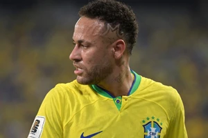 HLV Brazil bỏ ngỏ khả năng triệu tập Neymar lên tuyển.