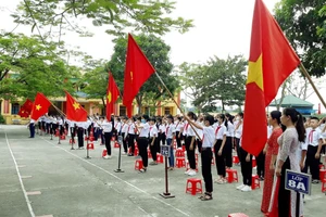 Trường THCS Tân Châu khai giảng năm học mới. Ảnh: NTCC.