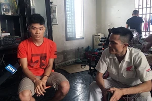 Anh Thái Bá Tuấn, chú ruột bé Tr. (trái).