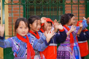 ‘Mùa đông ấm áp’ trên vùng cao Si Ma Cai