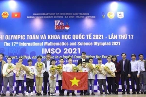 Việt Nam giành 2 Huy chương Vàng Olympic Toán học và Khoa học quốc tế năm 2021