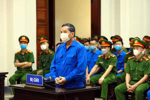 Bị cáo Phạm Hồng Hà, cựu Chủ tịch UBND TP Hạ Long kiêm Trưởng Ban quản lý vịnh Hạ Long tại tòa.