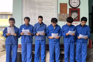 Các đối tượng liên quan bị lực lượng chức năng bắt giữ.