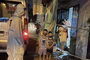 Thừa Thiên Huế triển khai tổ y tế lưu động điều trị F0 tại nhà.