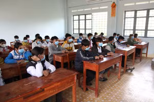 Học sinh Trường PTDT bán trú THCS xã Krong (huyện Kbang) còn nhiều khó khăn, thiếu thốn.