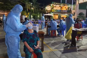 Tỉnh Gia Lai lấy mẫu xét nghiệm cho người dân. Ảnh minh họa.