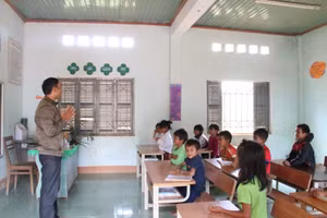 Các trường Tiểu học và THCS trên địa bàn tỉnh Kon Tum đã hoàn thành việc chọn SGK lớp 2 và lớp 6.