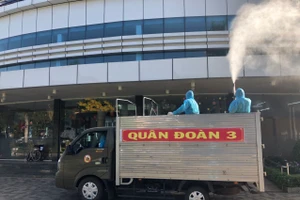 Trước đó Gia Lai cũng tiến hành phun thuốc khử khuẩn sau khi ghi nhận các trường hợp dương tính với SARS-COV-2.