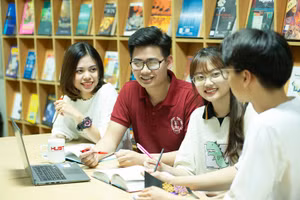 Sinh viên Trường ĐH Bách khoa Hà Nội. Ảnh: NTCC