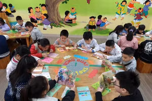 Tiết học thư viện của học sinh Trường Tiểu học Nguyễn Du (Hà Nội).