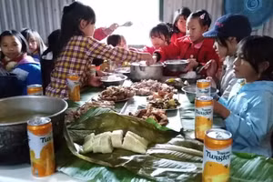 Liên hoan tất niên của GV, HS Trường PTDTBT Tiểu học Hoàng Thu Phố (Bắc Hà – Lào Cai). Ảnh: NTCC