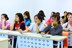 Sinh viên Trường Đại học Kinh tế Quốc dân (Hà Nội). Ảnh: TG