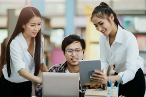 Đầu tư phát triển hệ thống đào tạo thông qua mô hình E-learning là con đường tất yếu trong kỉ nguyên số. Ảnh minh họa