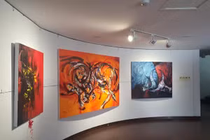  Những họa phẩm về trâu của Thanh Hùng luôn sinh động.