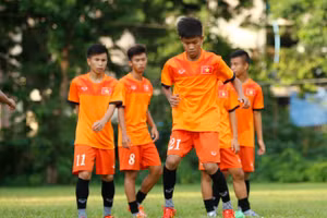 Hữu Thắng trong màu áo đội trẻ Viettel.