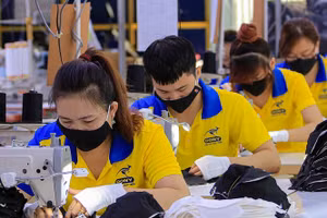 Duy trì việc làm giữa dịch bệnh là yêu cầu cốt lõi để giữ chân lao động.