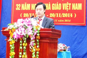 Thầy Phùng A Tuấn