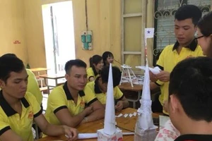 Giờ học kỹ năng mềm của sinh viên Trường Cao đẳng Kỹ thuật và Thương mại (Vĩnh Phúc).