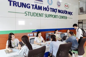 Tư vấn cho tân sinh viên về các vấn đề liên quan đến quá trình học tập tại Trường Đại học Văn Hiến năm 2020.