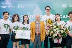 Nhóm Green Leaves - Trường ĐH Tài nguyên Môi trường TPHCM xuất sắc giành ngôi vị Quán quân cuộc thi Green Startup Bootcamp 2021. Ảnh: NVCC