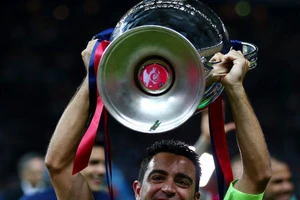 Xavi ăn mừng chức vô địch quốc gia Qatar 2021.