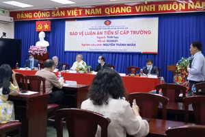 Một buổi bảo vệ Luận án TS tại Trường ĐH KHXH&NV TPHCM.