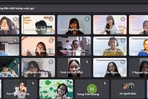 Sinh viên trong một giờ học online.