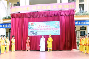 Buổi học ngoại khóa của các em Trường THCS Lê Lợi (TP Vinh, Nghệ An).