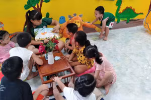 Buổi học của cơ sở Lớp mẫu giáo Sao Biển (Quận 12, TPHCM) trước ngày 27/4/2021. Ảnh tư liệu