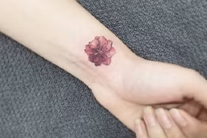 Nhiều hình xăm trở thành “vũ khí” lợi hại để che sẹo.