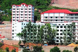 Khuôn viên Trường ĐH Manav Bharti (MBU).
