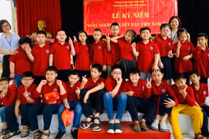 Những khoảnh khắc bên học trò và mái trường mãi là những kí ức đẹp và đáng nhớ với cô giáo trẻ Thu Nga. 