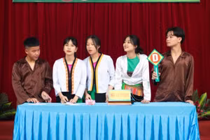 Phần thi tìm hiểu kiến thức về văn hóa Mường, Trường THPT Hương Cần (Phú Thọ).