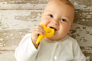 4 mẹo "dễ ợt" giúp bé "cai" ngay tật mút tay
