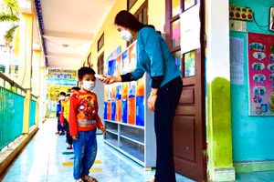 Các nhà trường cũng chuẩn bị nhiều phương án với mục tiêu, bảo đảm an toàn cho trẻ lên trên hết.