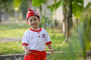 Cha mẹ có thể trò chuyện để hiểu rõ điều con mong muốn. Ảnh minh họa.