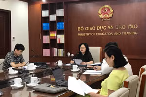 Quang cảnh buổi làm việc.