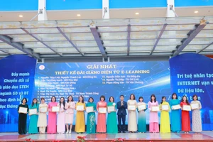 Khen thưởng 15 giáo viên đạt giải Nhất cuộc thi Thiết kế bài giảng điện tử E-learning, bài giảng điện tử STEM, Thiết bị dạy học số.