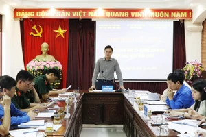 Quang cảnh buổi họp.