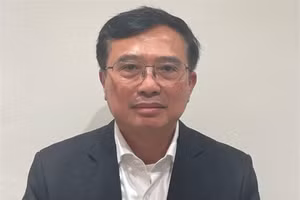 Ông Hoàng Quốc Vượng (nguyên Thứ trưởng Bộ Công Thương).