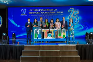 Trường ĐH Nguyễn Tất Thành tổ chức Lễ kỷ niệm 25 năm thành lập. (Ảnh: NTTU)