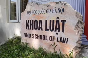 Thành lập Trường ĐH Luật là trường đại học thành viên của Đại học Quốc gia Hà Nội.