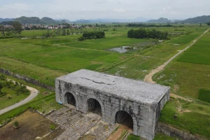 Di sản văn hóa thế giới Thành Nhà Hồ (Vĩnh Lộc, Thanh Hóa), nhìn từ trên cao. (Ảnh: LT.)