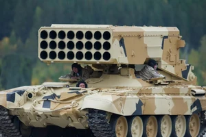 TOS-1A Solntsepek nâng cấp trở thành 'vũ khí chết người' 