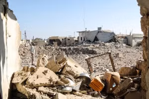 Hơn 30 binh sĩ Iran thiệt mạng trong cuộc không kích đêm của Mỹ