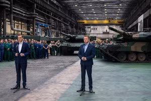 Ba Lan nói công nghiệp quốc phòng bước vào tình trạng thời chiến