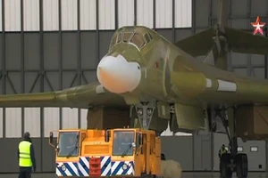 Nhà máy hàng không Kazan hết tốc lực sản xuất Tu-160M