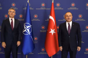 Thổ Nhĩ Kỳ sẽ bị loại khỏi NATO nếu gia nhập BRICS